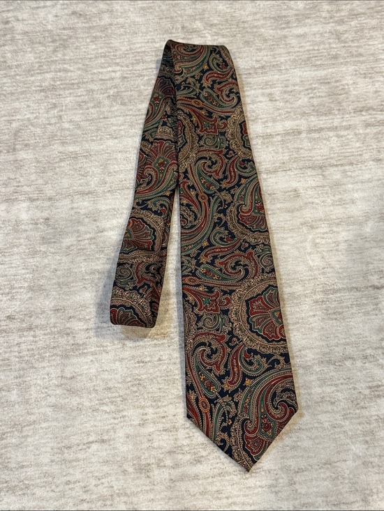 Gant Other - 100% silk Gant Paisley Pattern Men's Tie in Black, Red & Green
